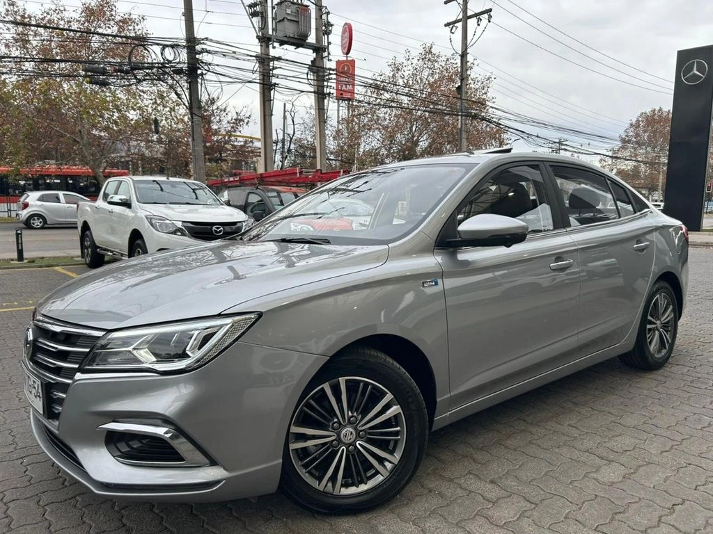 MG 5 1.5 Dlx Mt año 2025