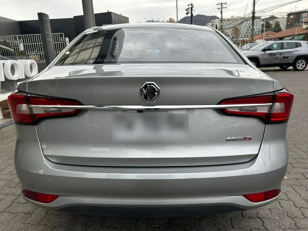 MG 5 1.5 Dlx Mt año 2025