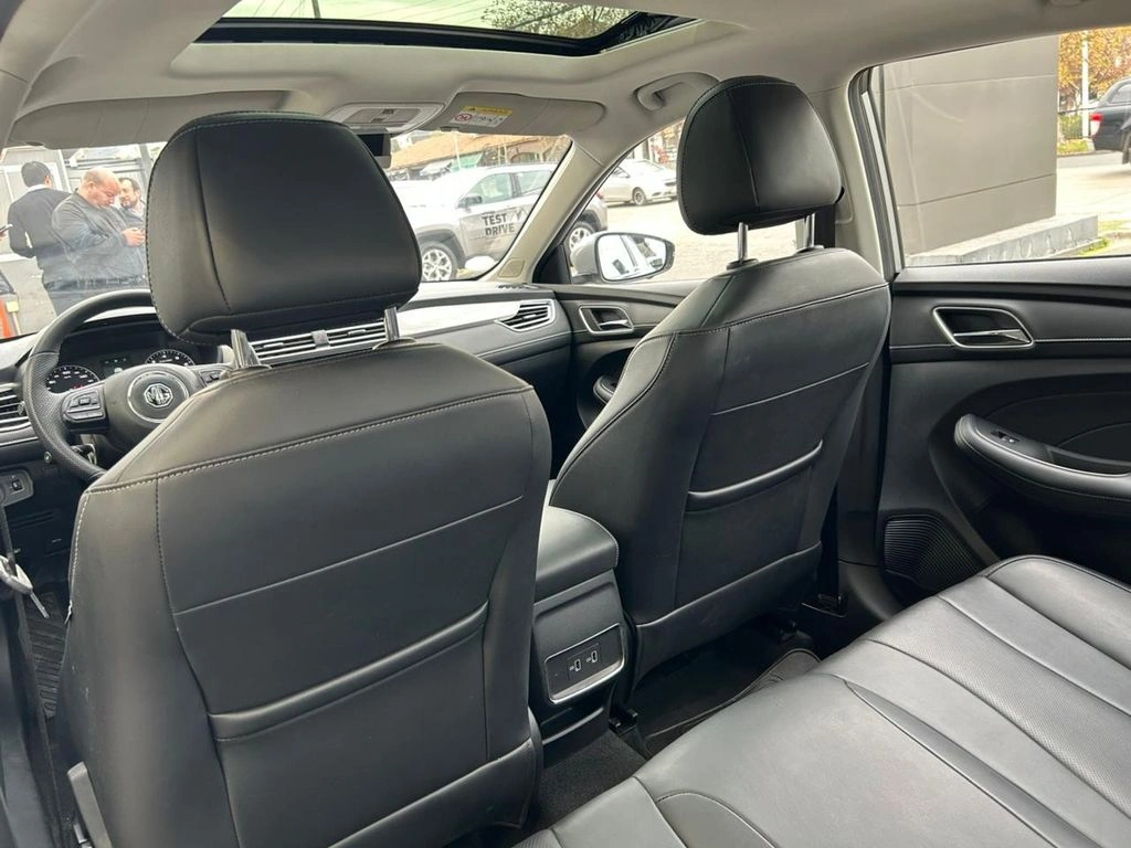 MG 5 1.5 Dlx Mt año 2025