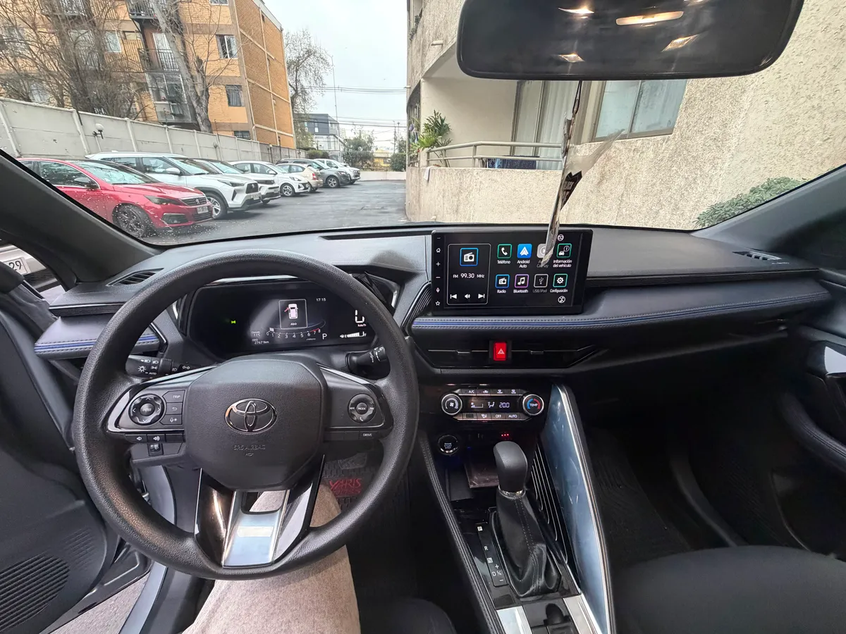 TOYOTA YARIS Otra año 2024