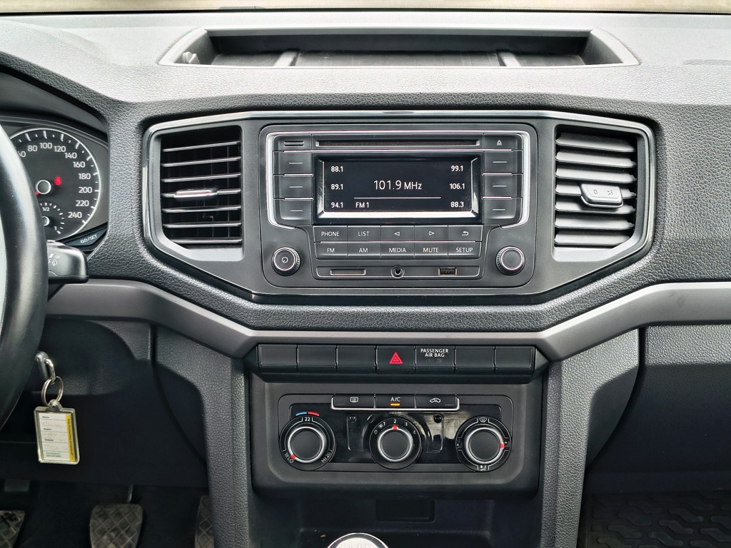 Volkswagen Amarok 2.0 Diesel 4x2 T/m Trendline año 2023
