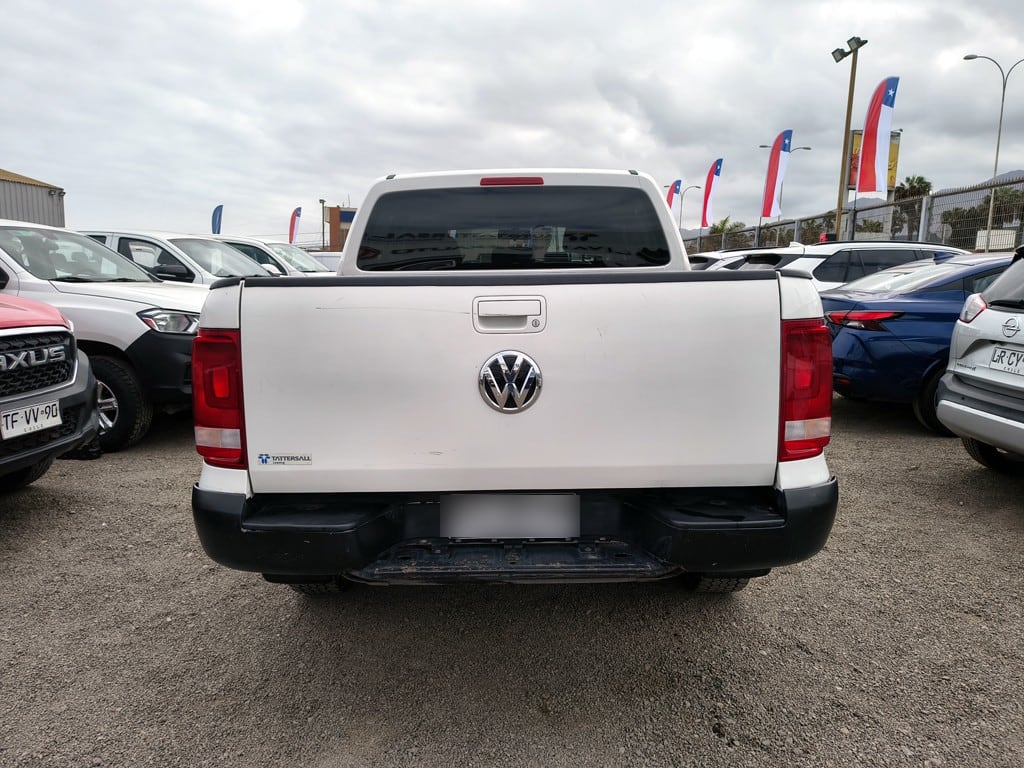 Volkswagen Amarok 2.0 Diesel 4x2 T/m Trendline año 2023