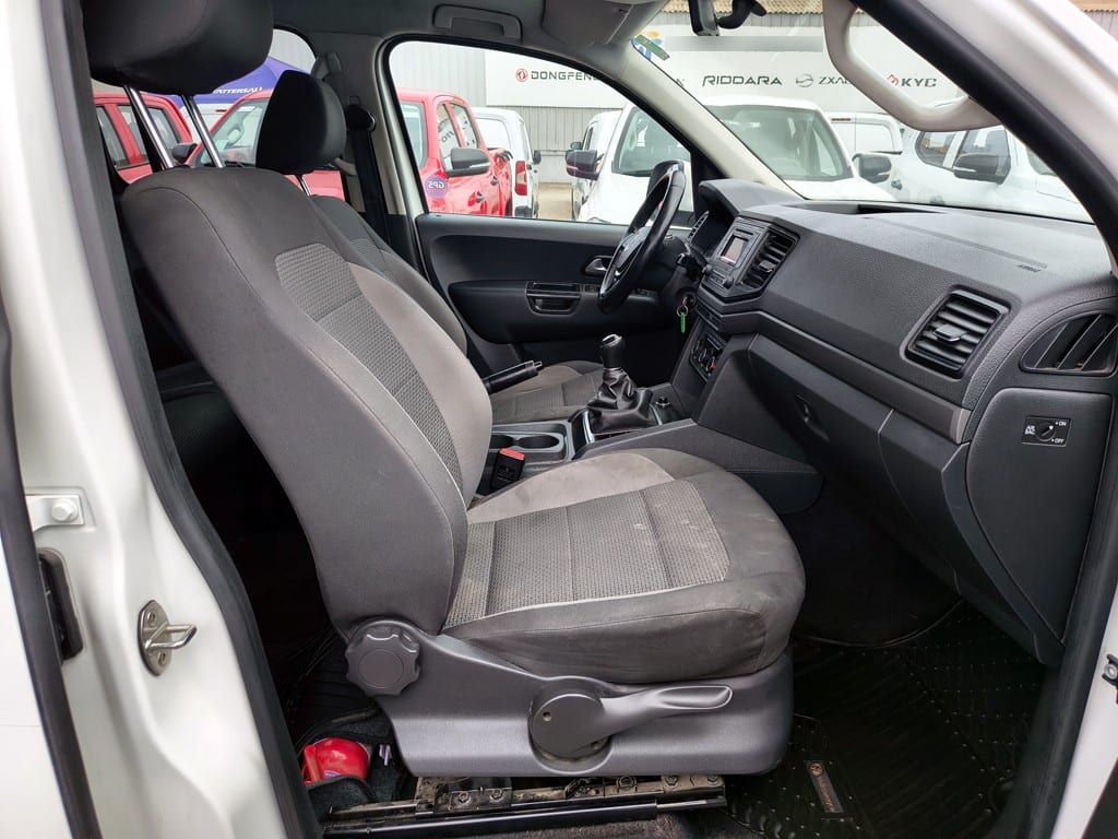 Volkswagen Amarok 2.0 Diesel 4x2 T/m Trendline año 2023
