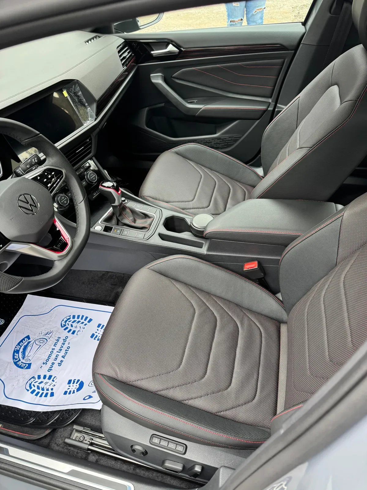 VOLKSWAGEN JETTA 2.0 Gli At año 2025