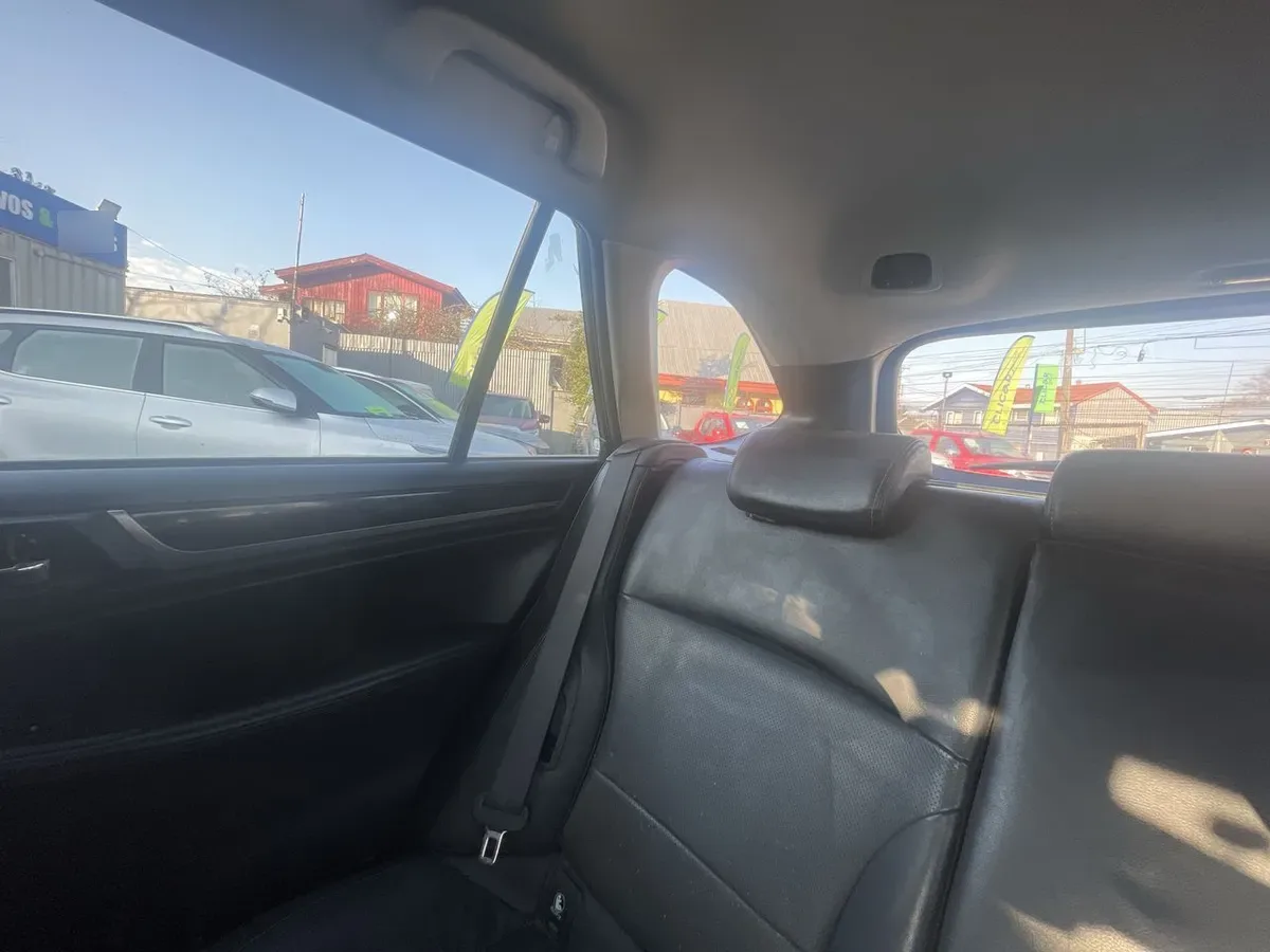 Subaru Outback 2.5i Limited Awd Eyesight Cvt At 5p año 2019