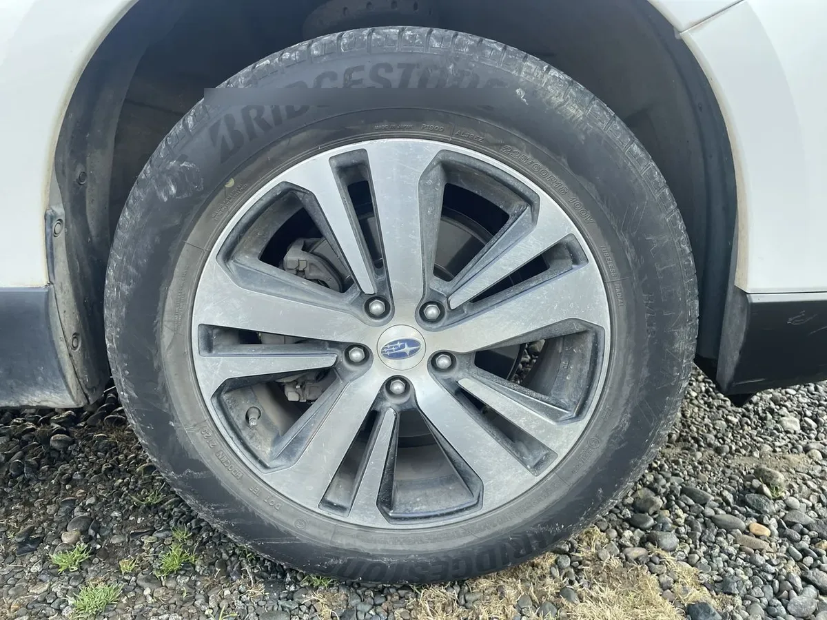 Subaru Outback 2.5i Limited Awd Eyesight Cvt At 5p año 2019