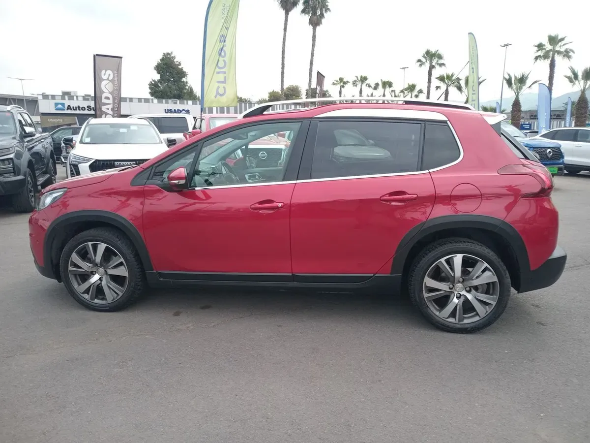Peugeot 2008 1.2 Allure Pack Puretech 4x2 110hp Eat6 5p año 2018