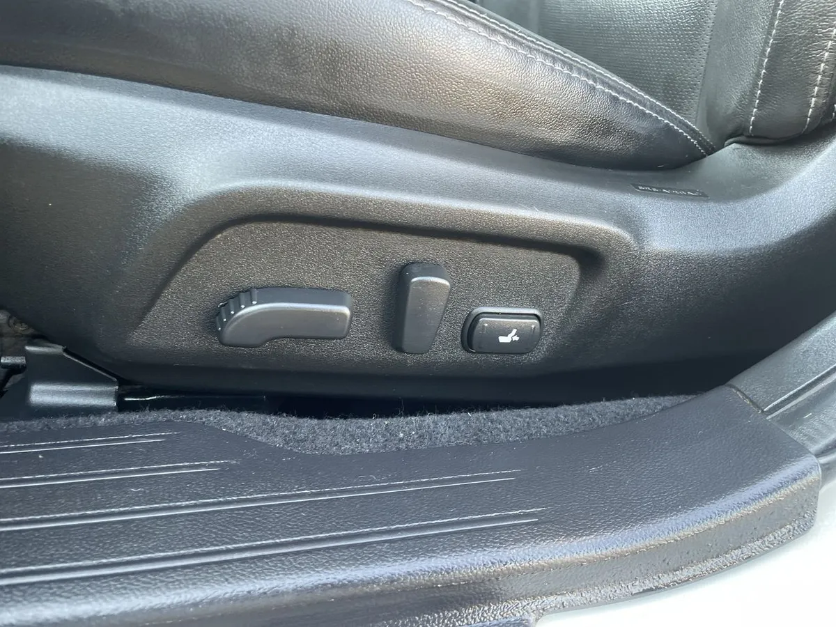 Subaru Outback 2.5i Limited Awd Eyesight Cvt At 5p año 2019