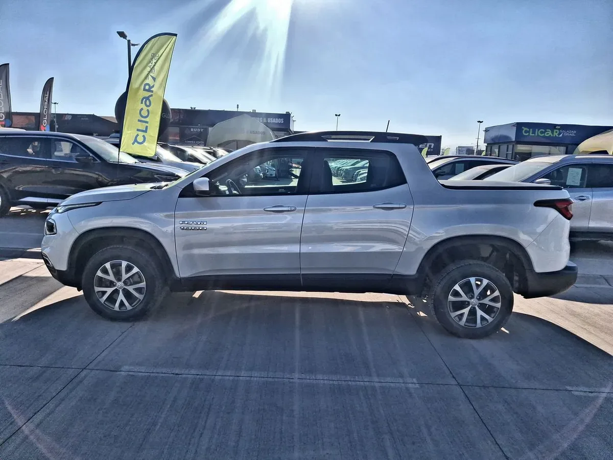 Ram 1000 1.8 Big Horn Lx 4x2 Dob. Cab. At 4p año 2022