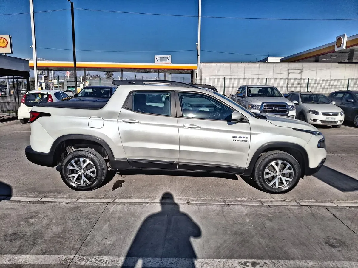 Ram 1000 1.8 Big Horn Lx 4x2 Dob. Cab. At 4p año 2022