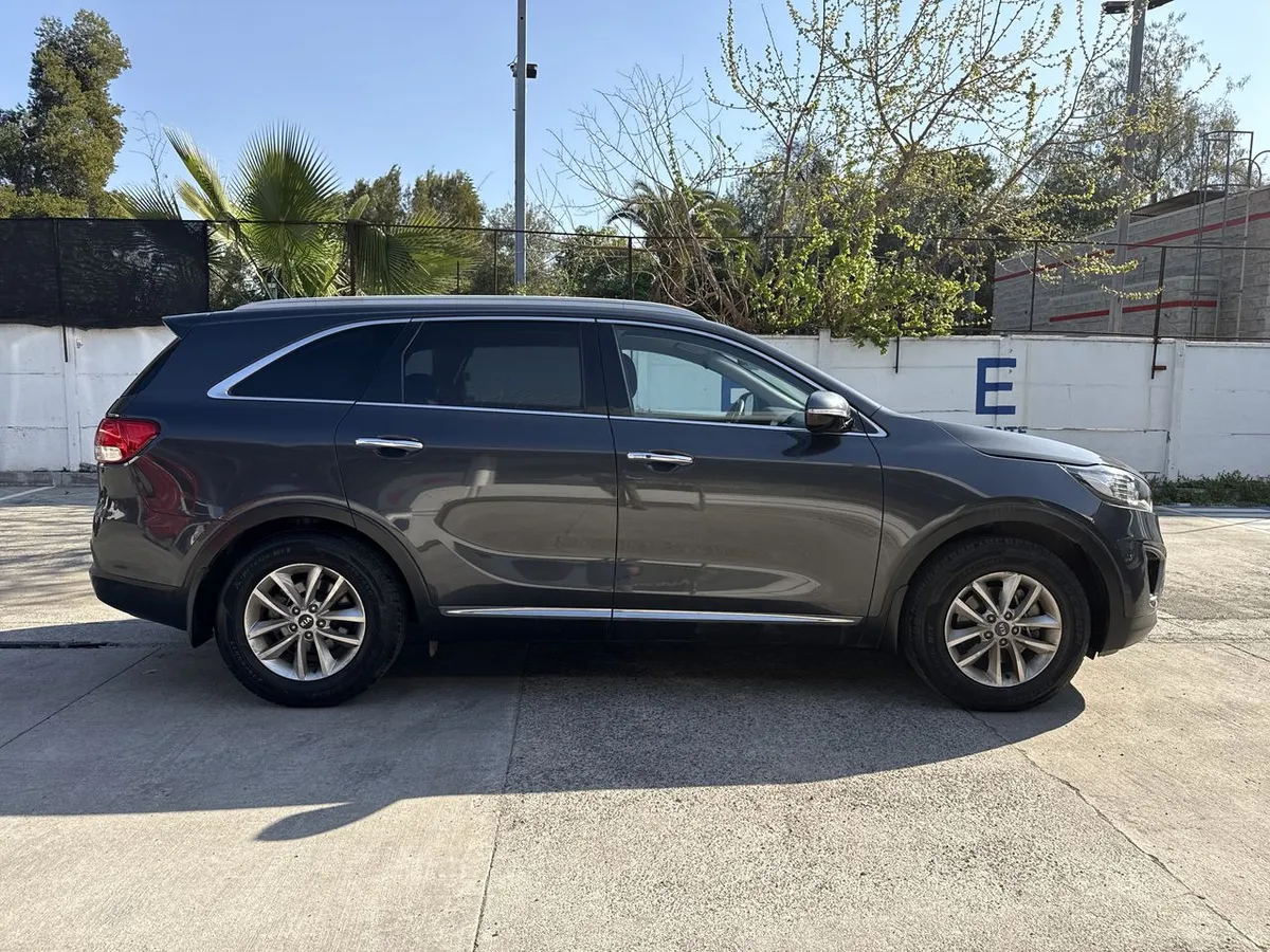 Kia Sorento 2.4 Ex 4x2 At 5p año 2017