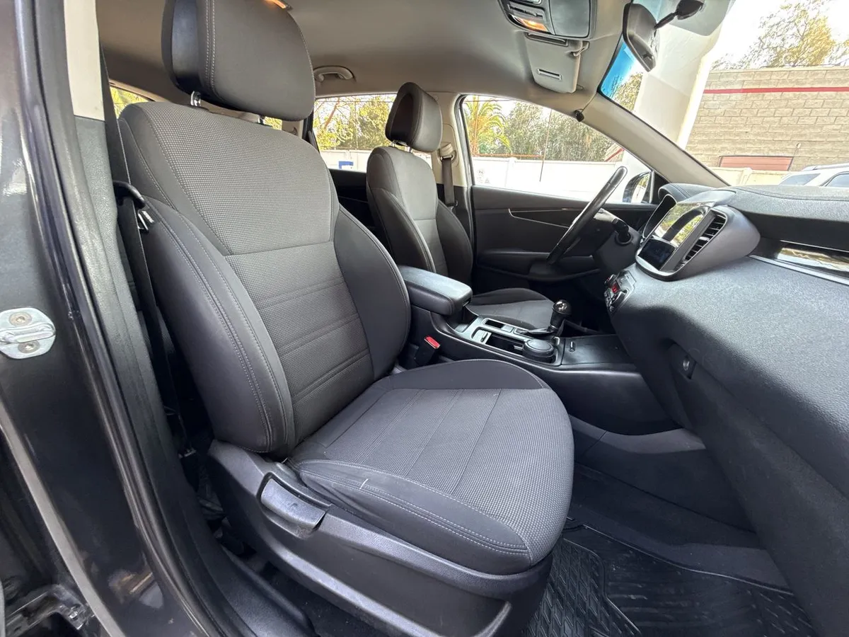 Kia Sorento 2.4 Ex 4x2 At 5p año 2017