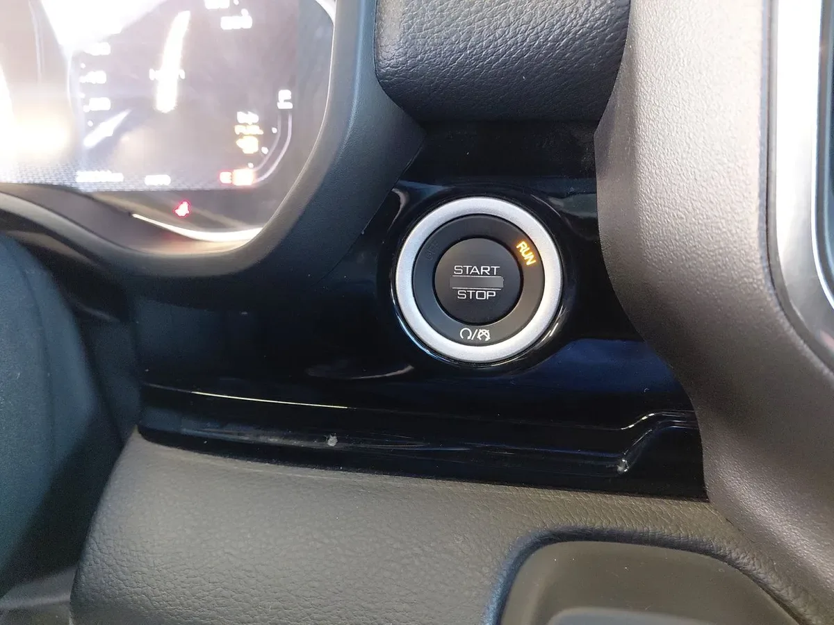 Ram 1500 3.0t Laramie 4x4 Crew Cab At 4p año 2025