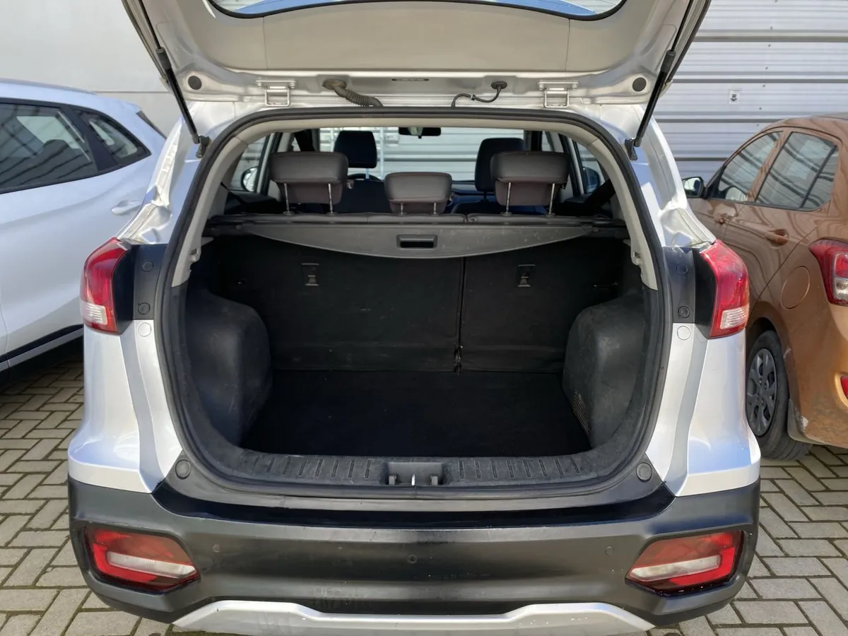 JAC Js3 1.6 Advance 4x2 Mt 5p año 2022