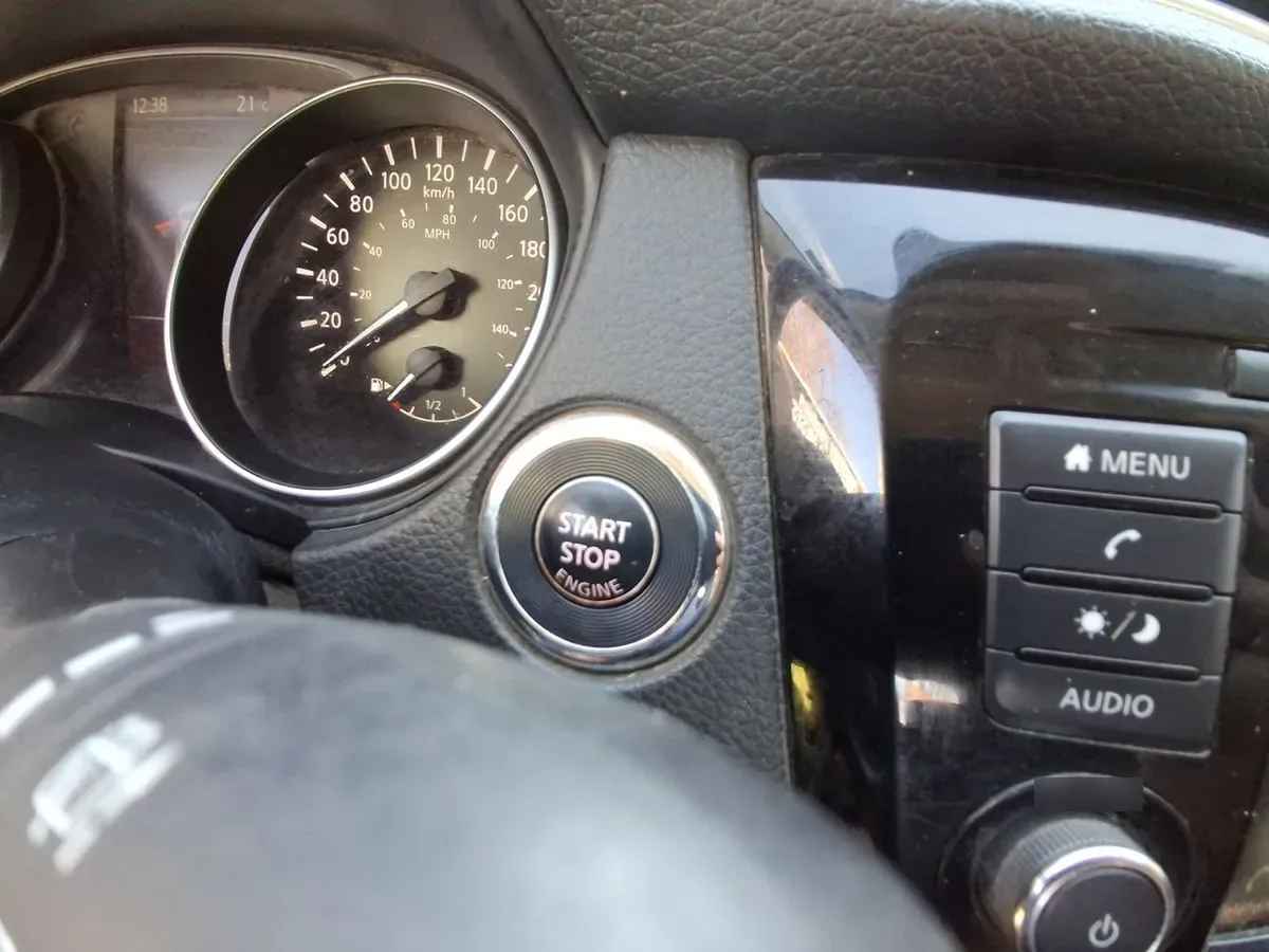 Nissan Qashqai 2.0 Sense Multimedia 4x2 Mt 5p año 2021