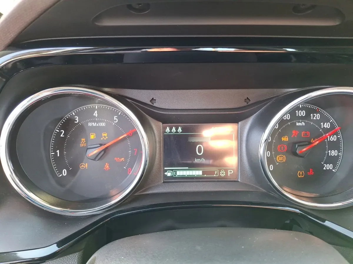 Chevrolet Montana 1.2t Ltz R 4x2 At 4p año 2024