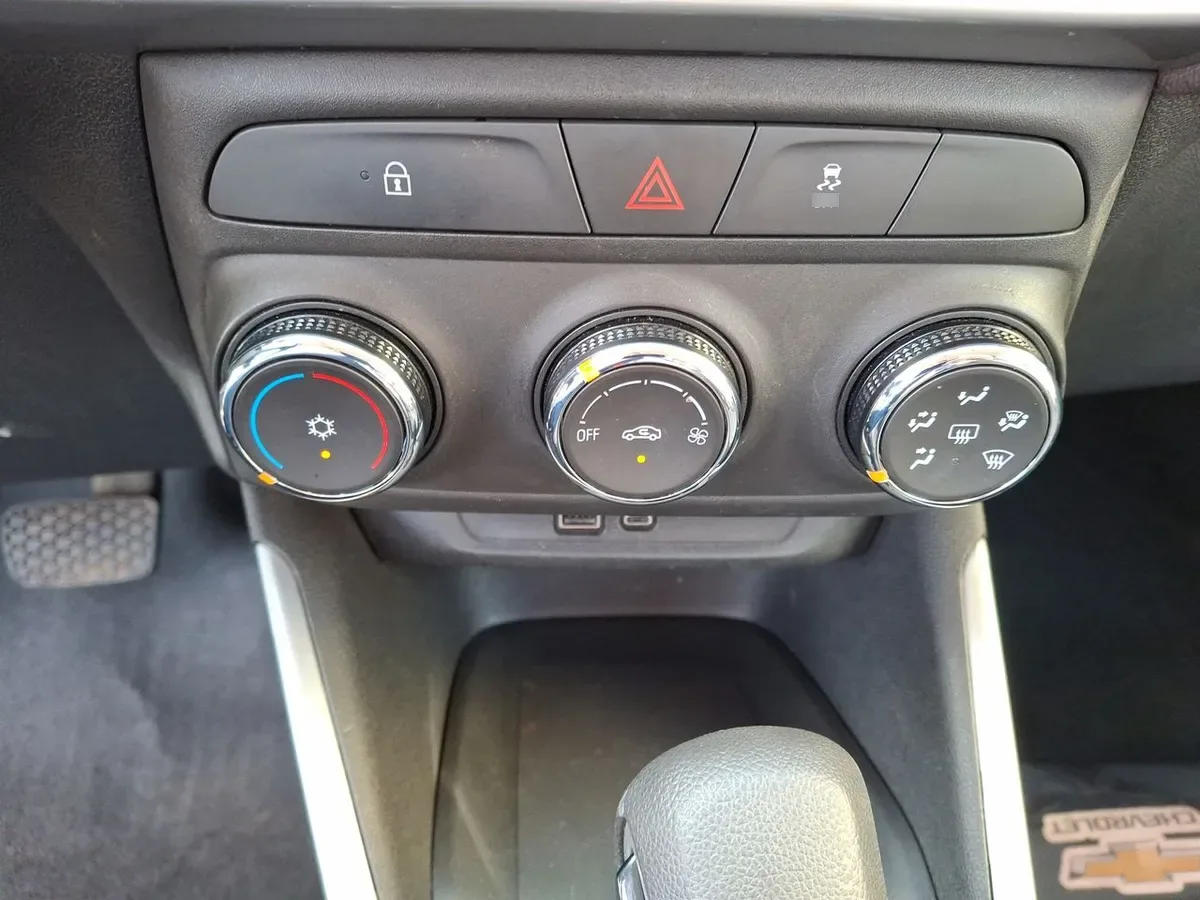 Chevrolet Montana 1.2t Ltz R 4x2 At 4p año 2024