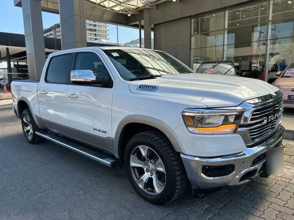 Ram 1500 5.7 Laramie 4x4 At 4p año 2020