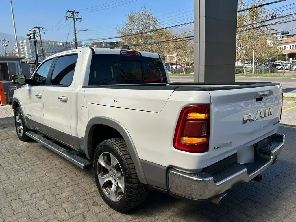 Ram 1500 5.7 Laramie 4x4 At 4p año 2020