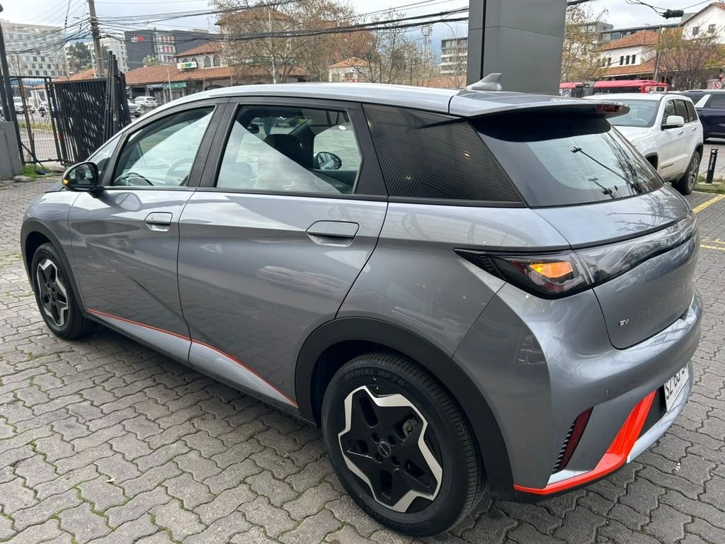 BYD Dolphin Gs año 2024