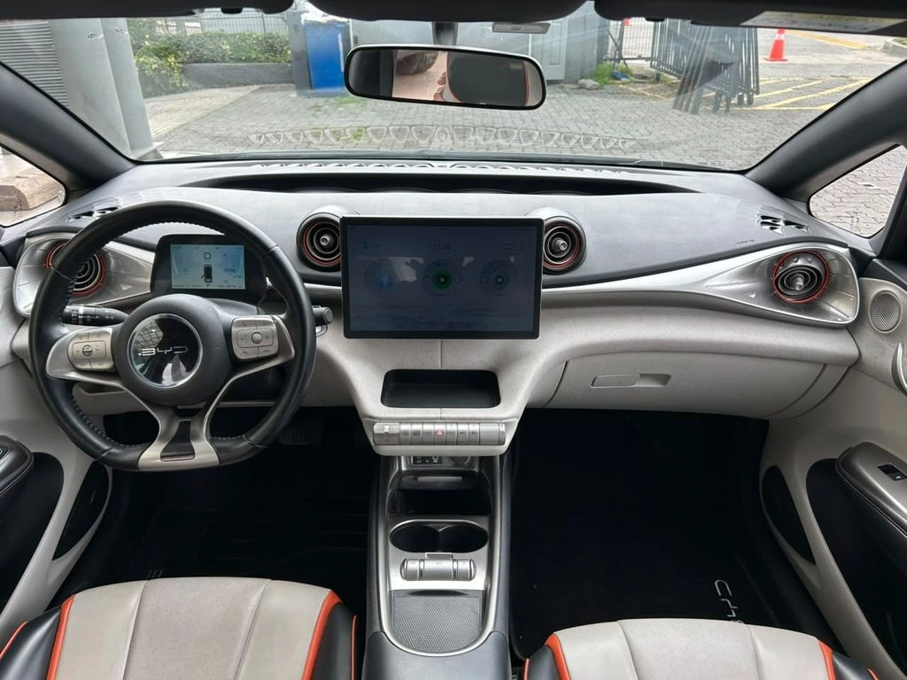 BYD Dolphin Gs año 2024