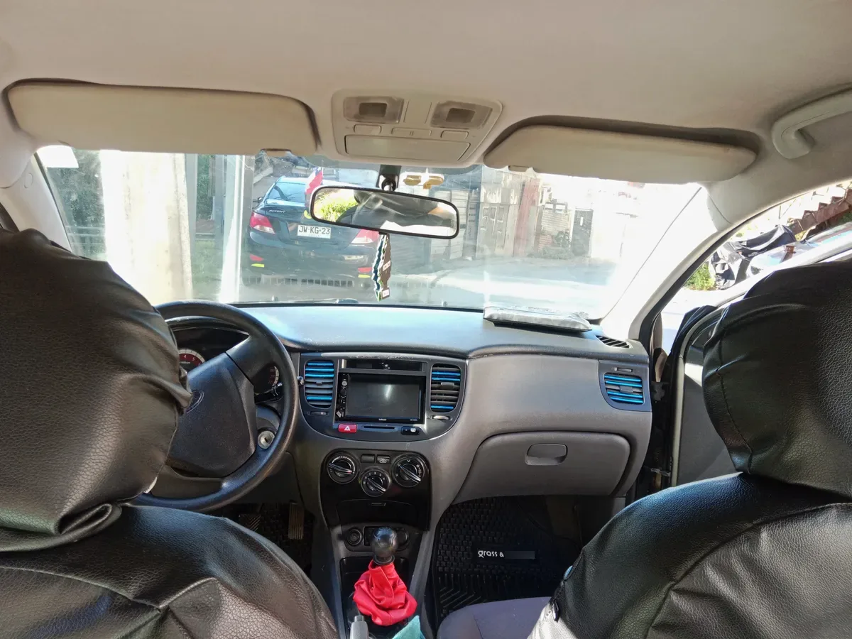 KIA MOTORS RIO Rio Jb Ex 5dr 1.4 Mec Dh 4x2 año 2010