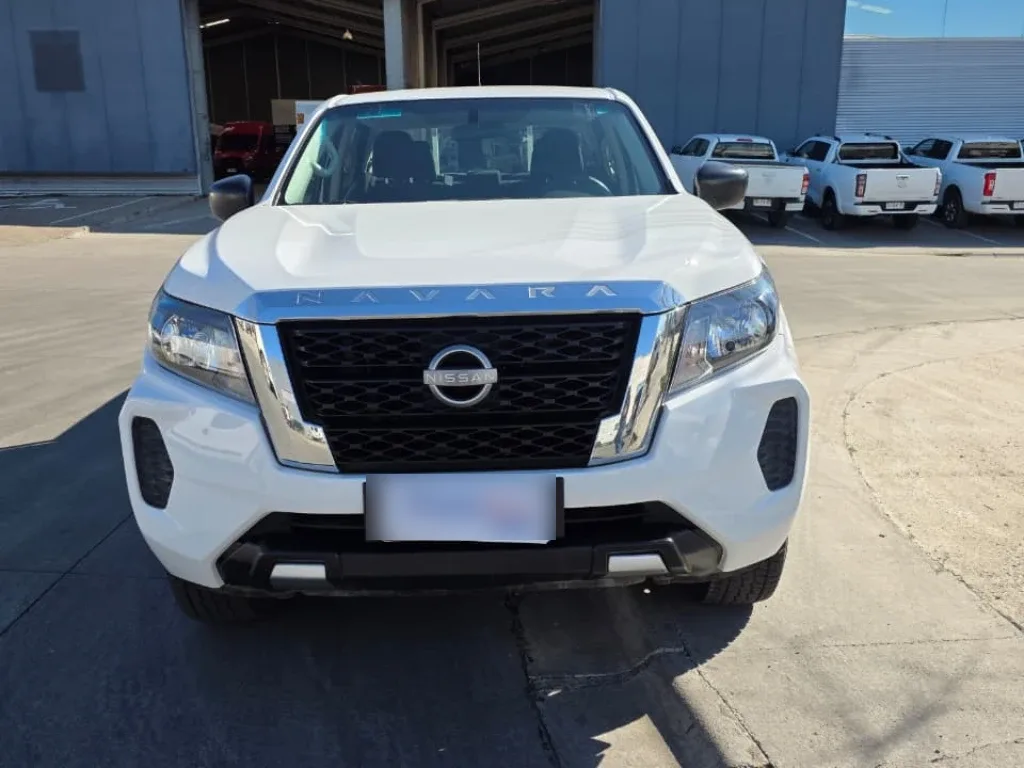 Nissan Navara Navara Dc 4x2 2.3tdi Se año 2023