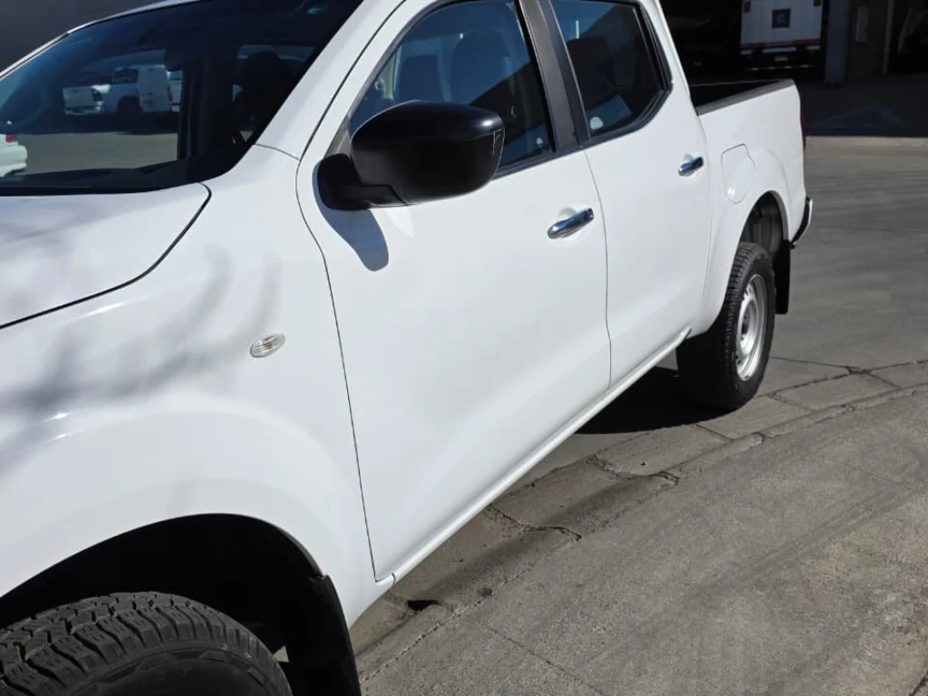 Nissan Navara Navara Dc 4x2 2.3tdi Se año 2023