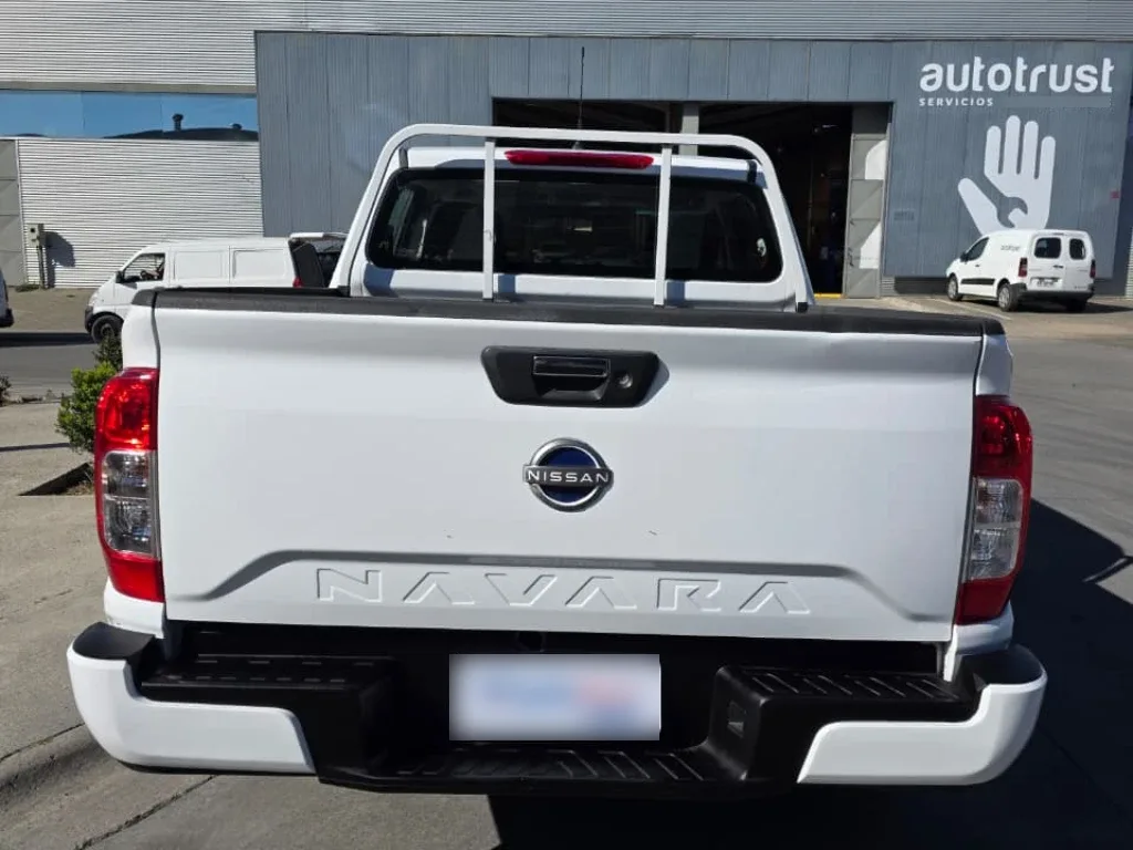 Nissan Navara Navara Dc 4x2 2.3tdi Se año 2023