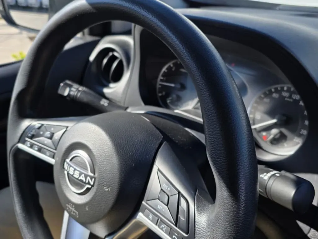 Nissan Navara Navara Dc 4x2 2.3tdi Se año 2023