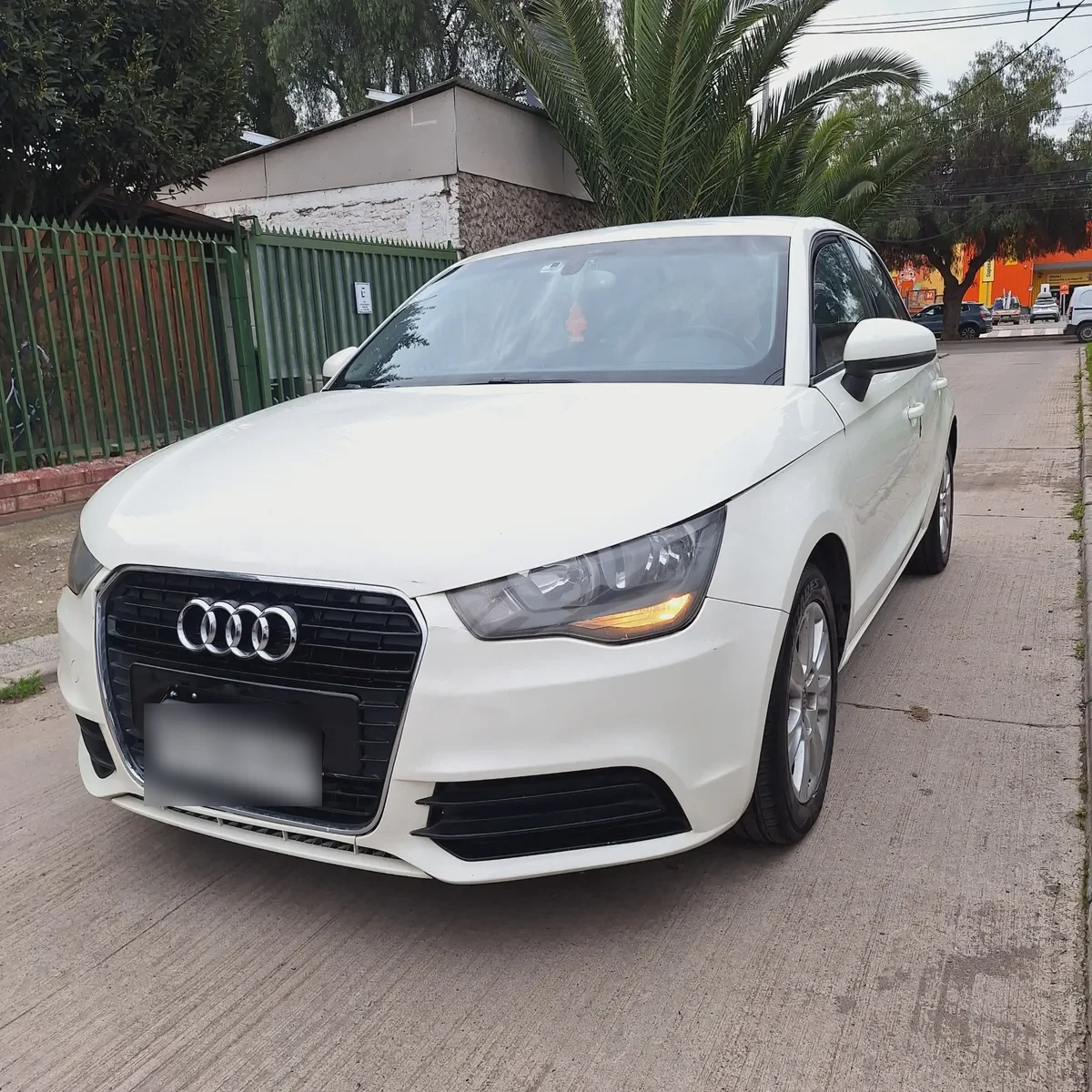 AUDI A1 1.2 Tfsi Sportback Multitronic 86hp Mt año 2012