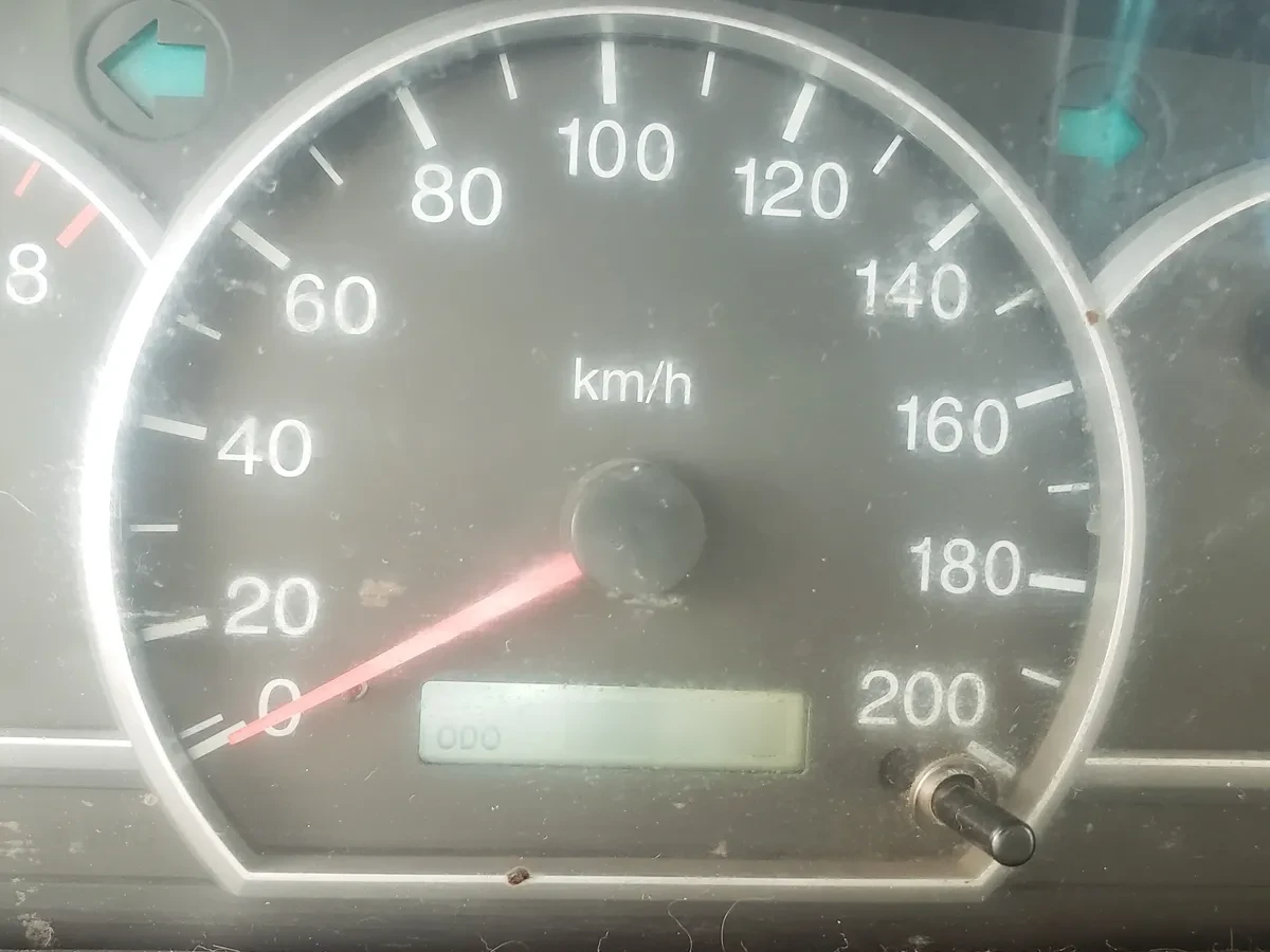 KIA MOTORS CARENS No Sé La Versión año 2005