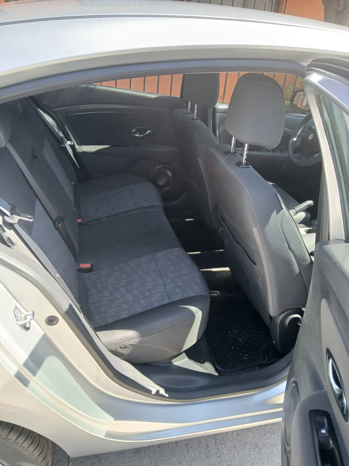 RENAULT FLUENCE 2.0 Privilege At año 2016