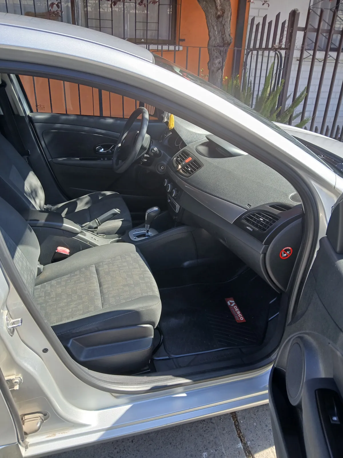 RENAULT FLUENCE 2.0 Privilege At año 2016
