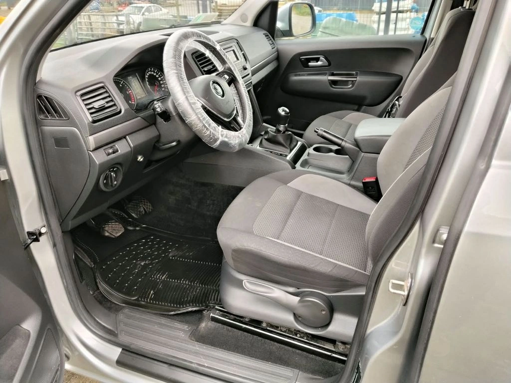 Volkswagen Amarok Trendline 2.0 4x4 año 2023