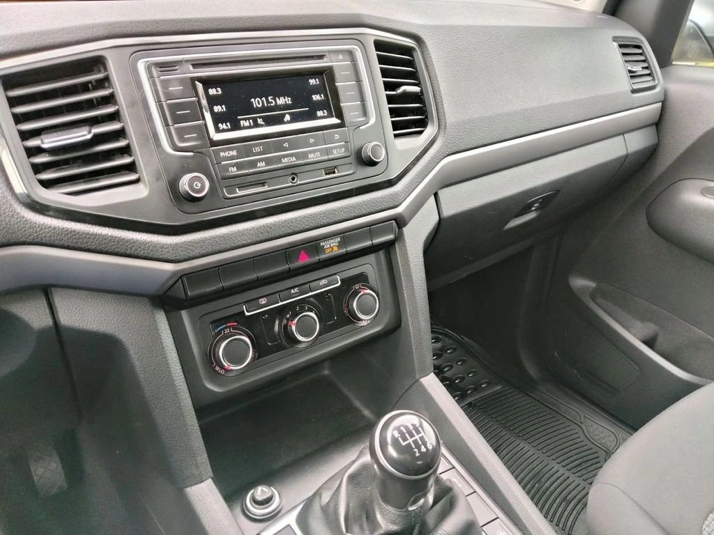 Volkswagen Amarok Trendline 2.0 4x4 año 2023