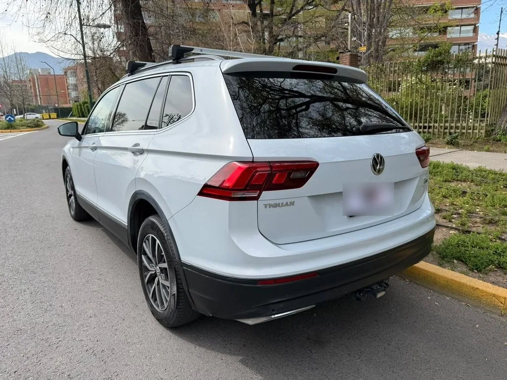 Volkswagen Tiguan 2.0 Tdi Comfortline Diesel 4motion 7a año 2019