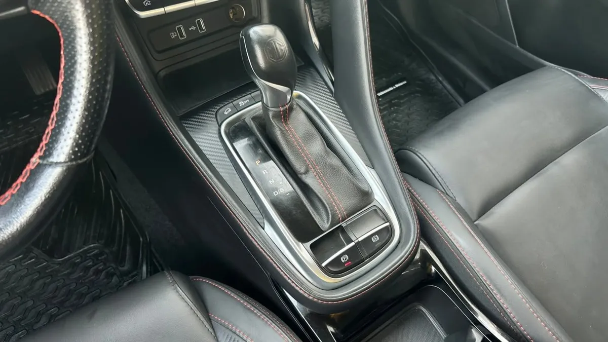 MG Zx 1.5 Cvt Dlx año 2022
