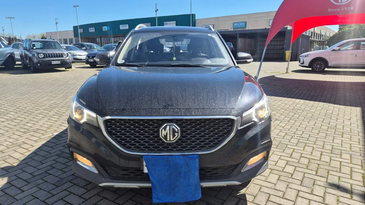 MG Mg Zs 1.5 Std 4x2 Mt 5p año 2023