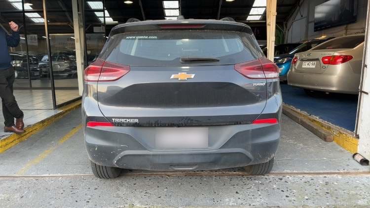 Chevrolet Tracker 1.2t Ls R 4x2 Mt 5p año 2024