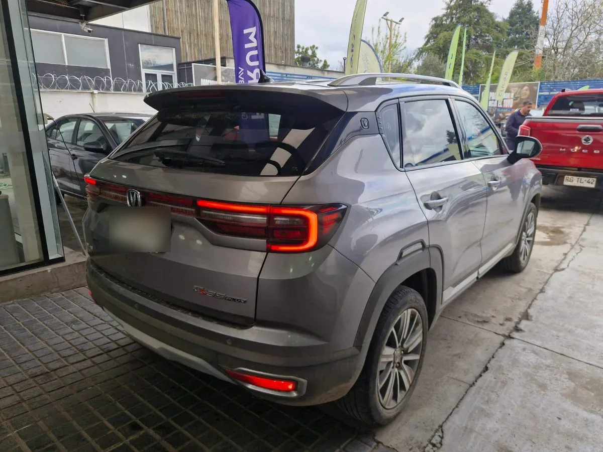 Changan Cs35 Plus 1.6 Comfort 4x2 Mt 5p año 2021
