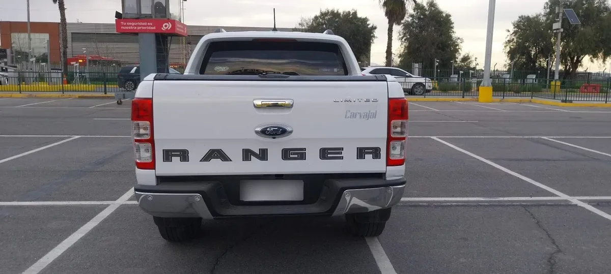 Ford Ranger 3.2 Ltd Euro 6 Diesel 4x4 Dob. Cab. At 4p año 2023