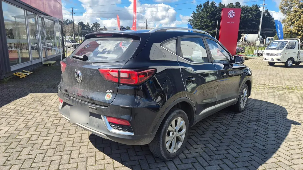 MG Mg Zs 1.5 Std 4x2 Mt 5p año 2023