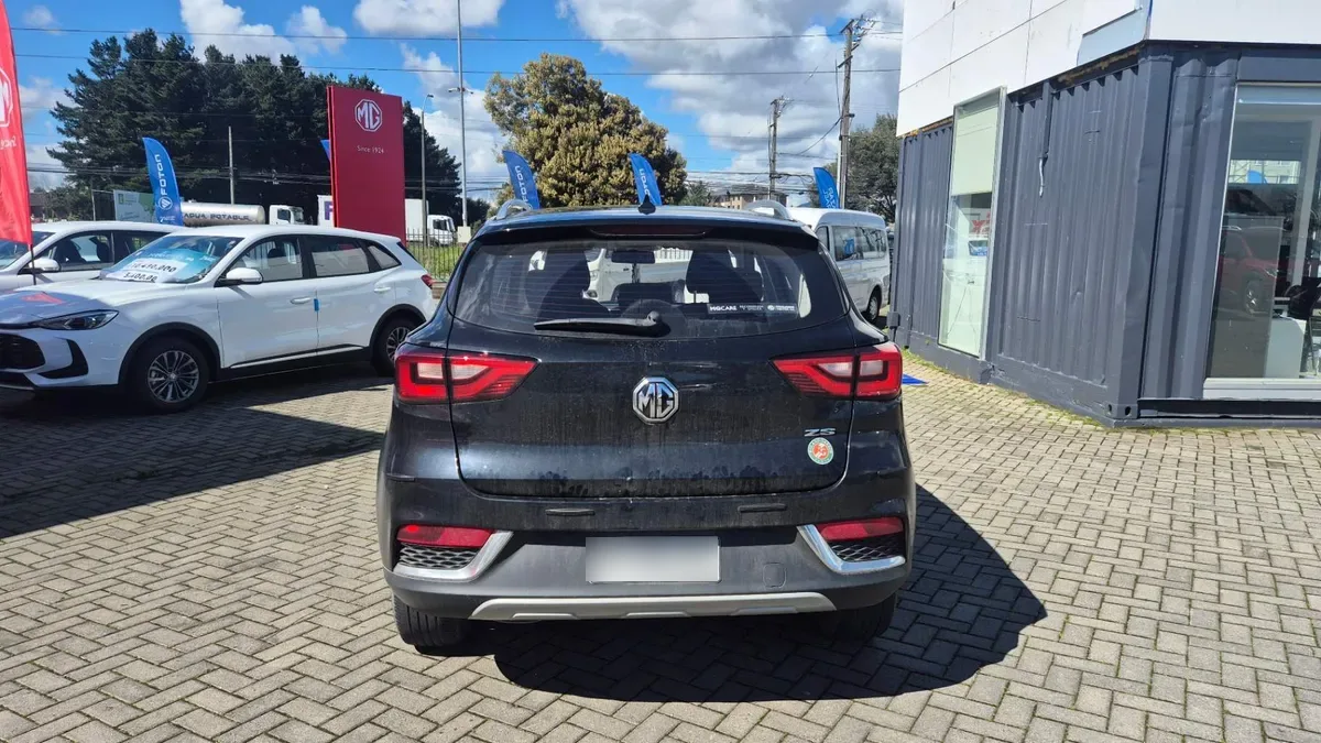 MG Mg Zs 1.5 Std 4x2 Mt 5p año 2023