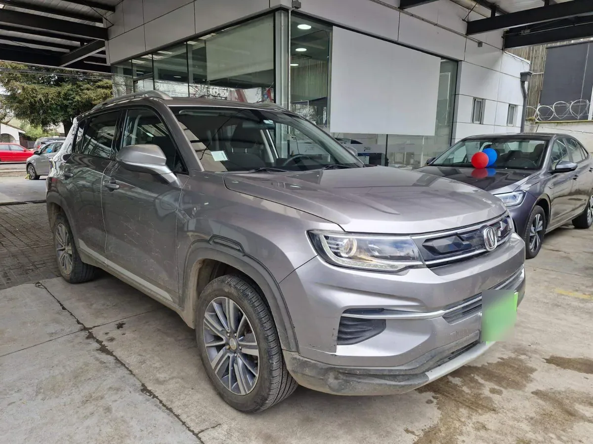 Changan Cs35 Plus 1.6 Comfort 4x2 Mt 5p año 2021