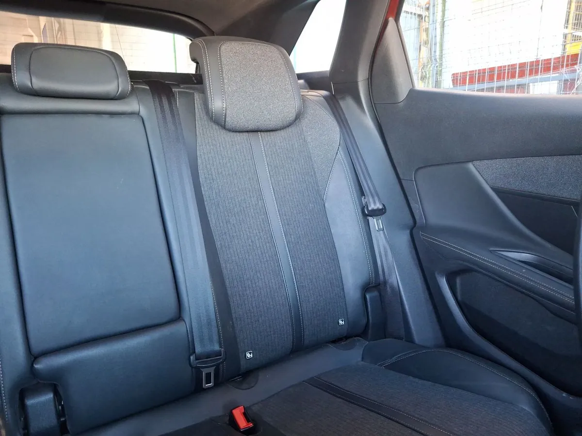 Peugeot 3008 1.5 Gt-Line Bluehdi Diesel 4x2 130 Eat8 5p año 2021