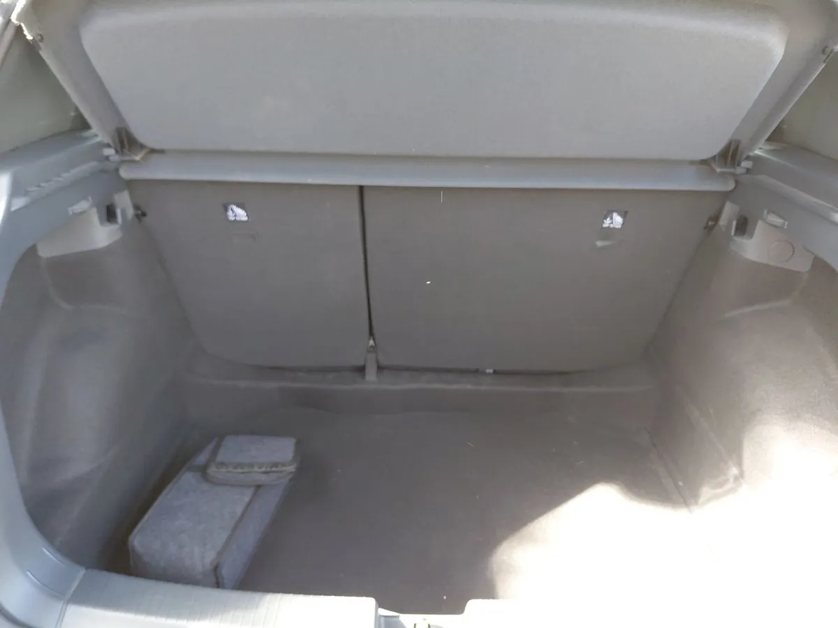 Volkswagen T-Cross 1.0 Tsi Comfortline 4x2 6at 5p año 2024