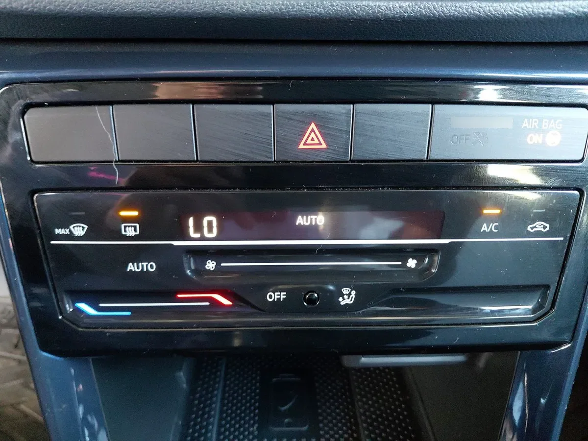 Volkswagen T-Cross 1.0 Tsi Comfortline 4x2 6at 5p año 2024
