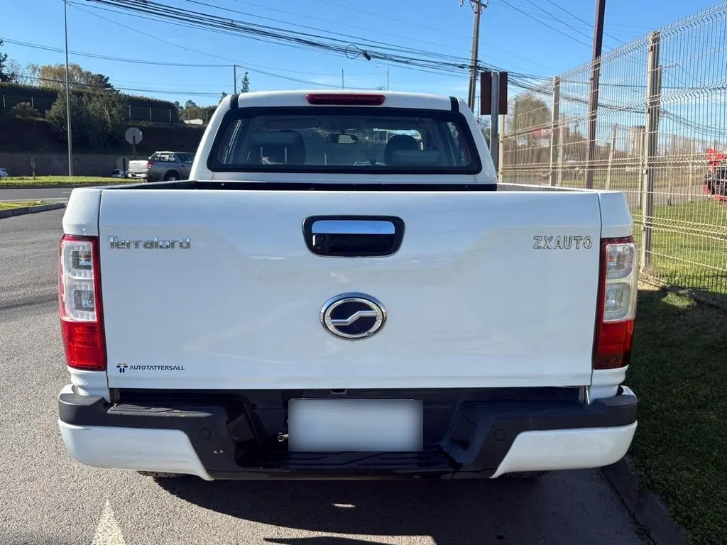 ZX Auto Terralord Dlx 4x2 Diesel año 2022