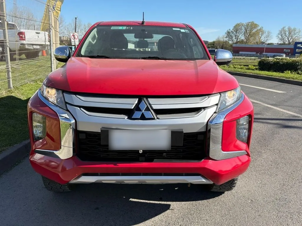 Mitsubishi L200 Katana Crt 4x4 año 2024
